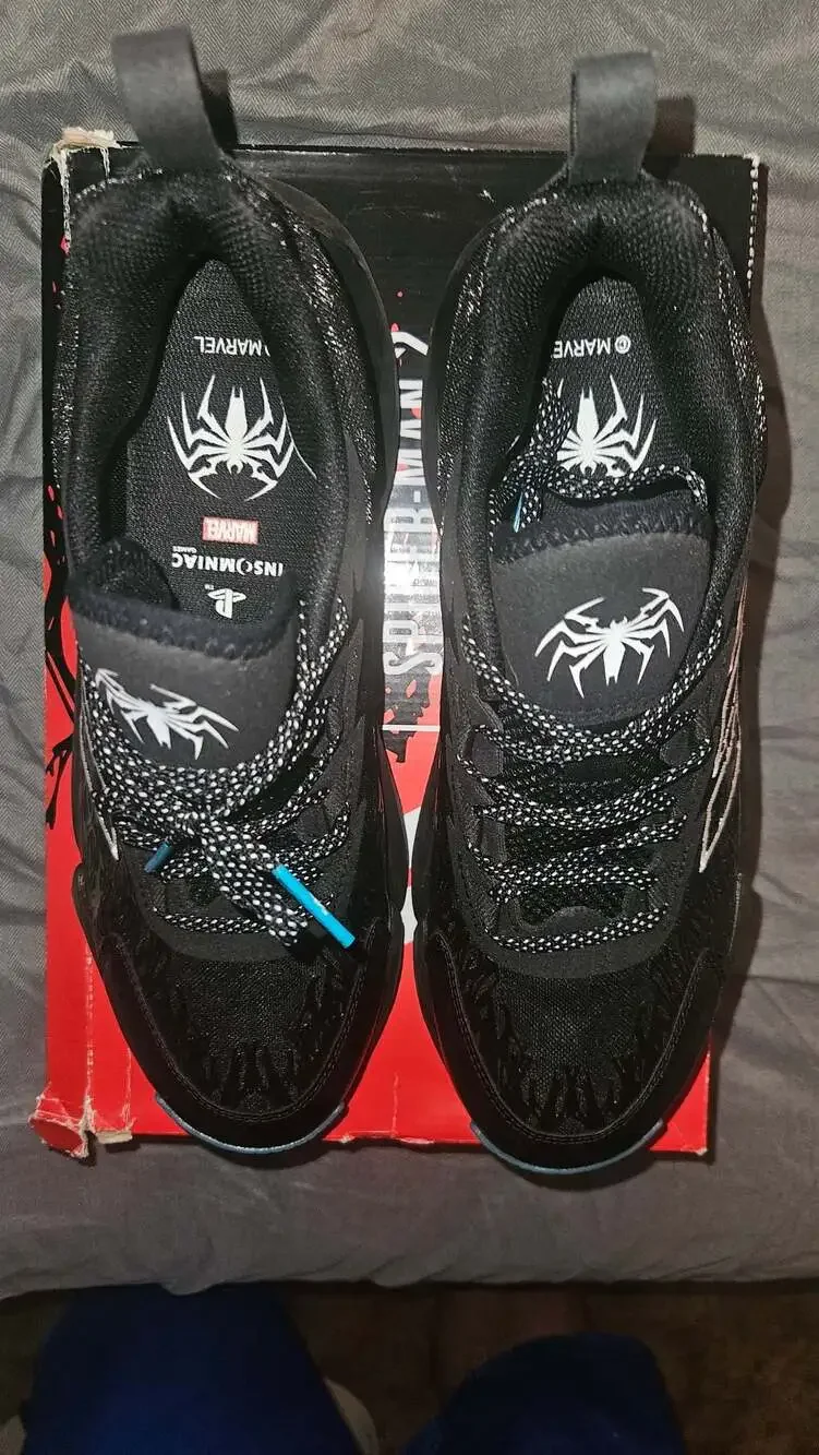 adidas marvel spider